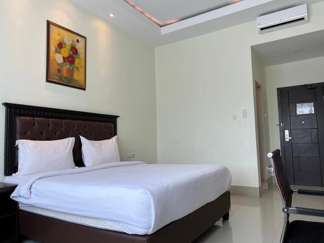Kirei Hotel Bantaeng Εξωτερικό φωτογραφία