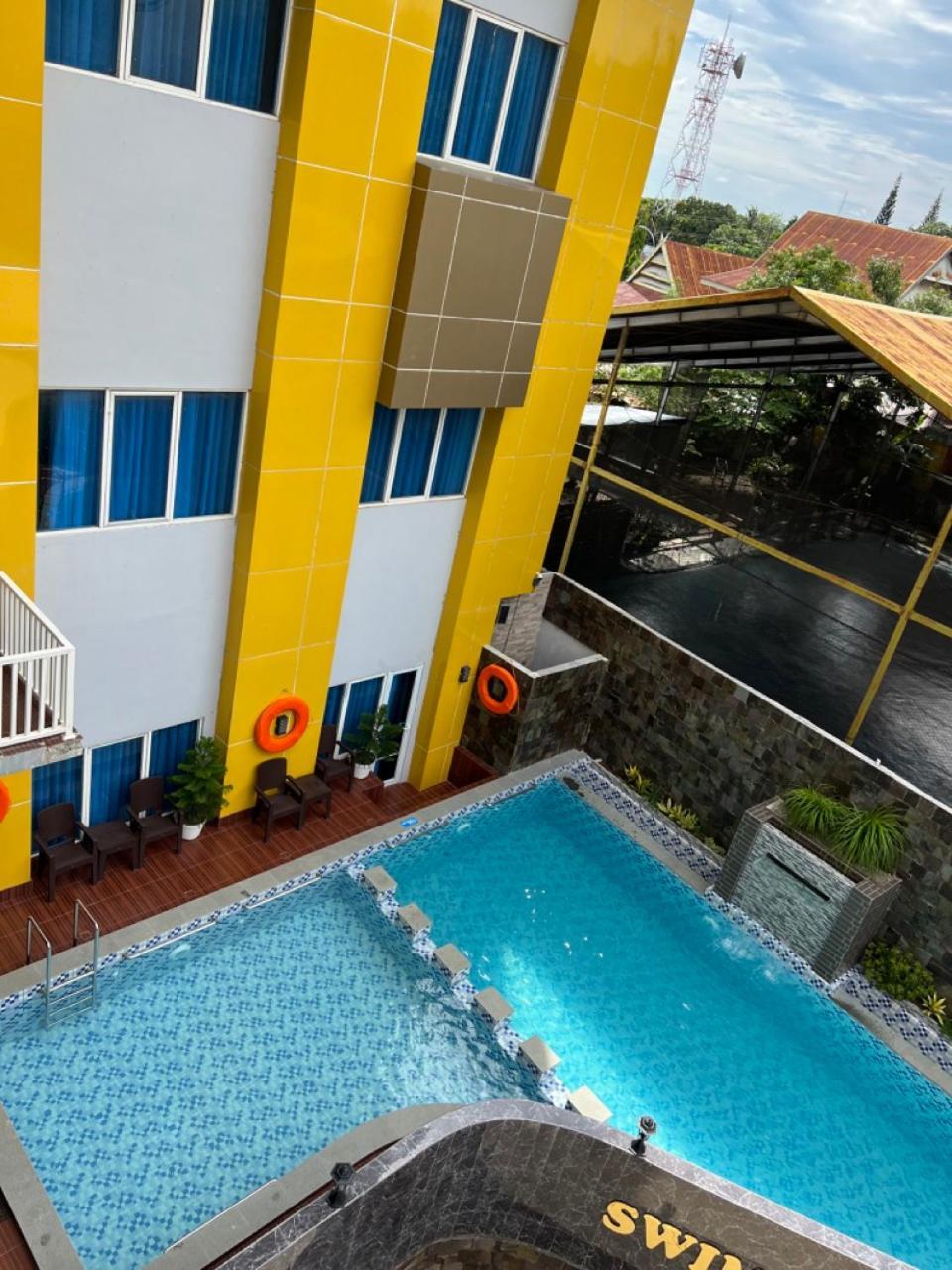 Kirei Hotel Bantaeng Εξωτερικό φωτογραφία
