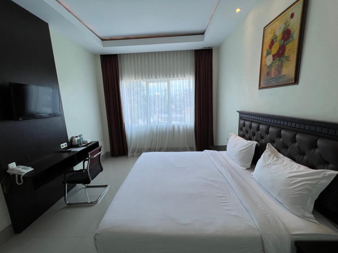 Kirei Hotel Bantaeng Εξωτερικό φωτογραφία