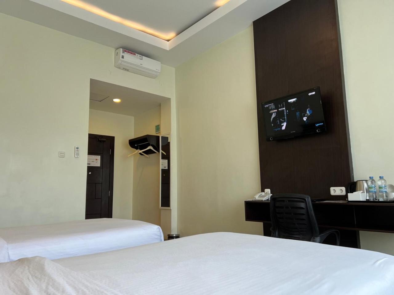 Kirei Hotel Bantaeng Εξωτερικό φωτογραφία