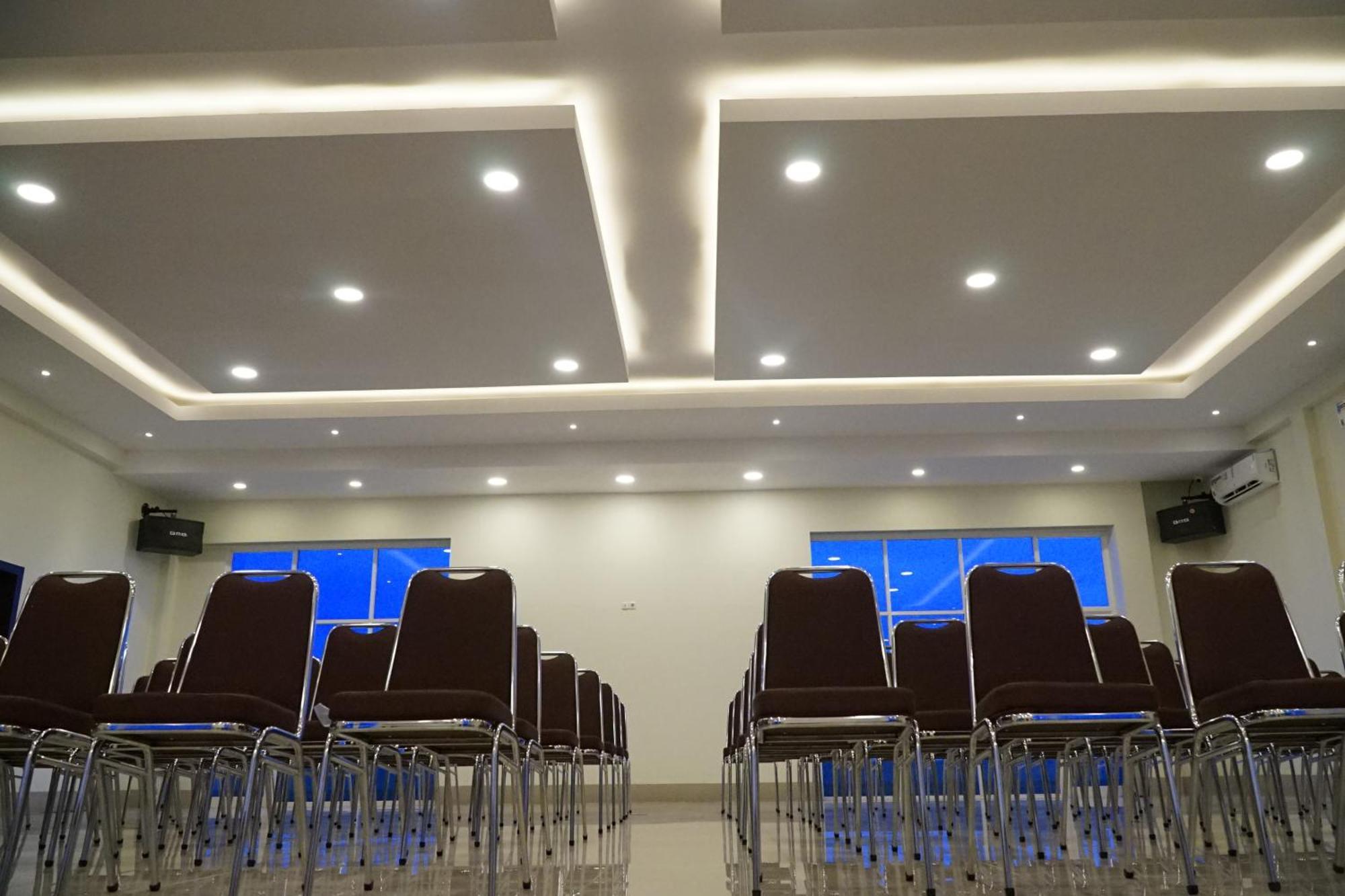 Kirei Hotel Bantaeng Εξωτερικό φωτογραφία