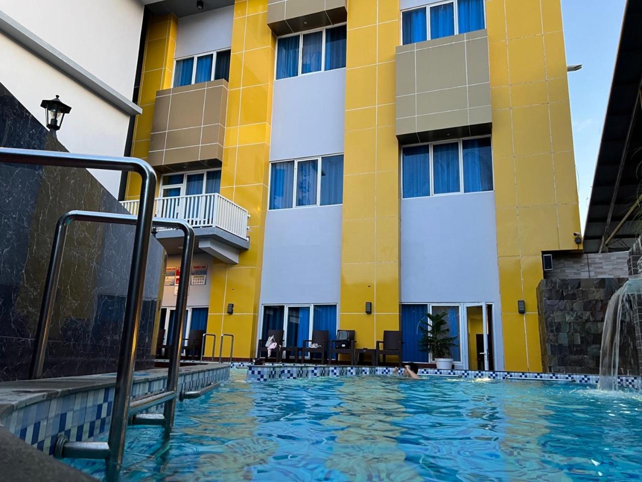 Kirei Hotel Bantaeng Εξωτερικό φωτογραφία