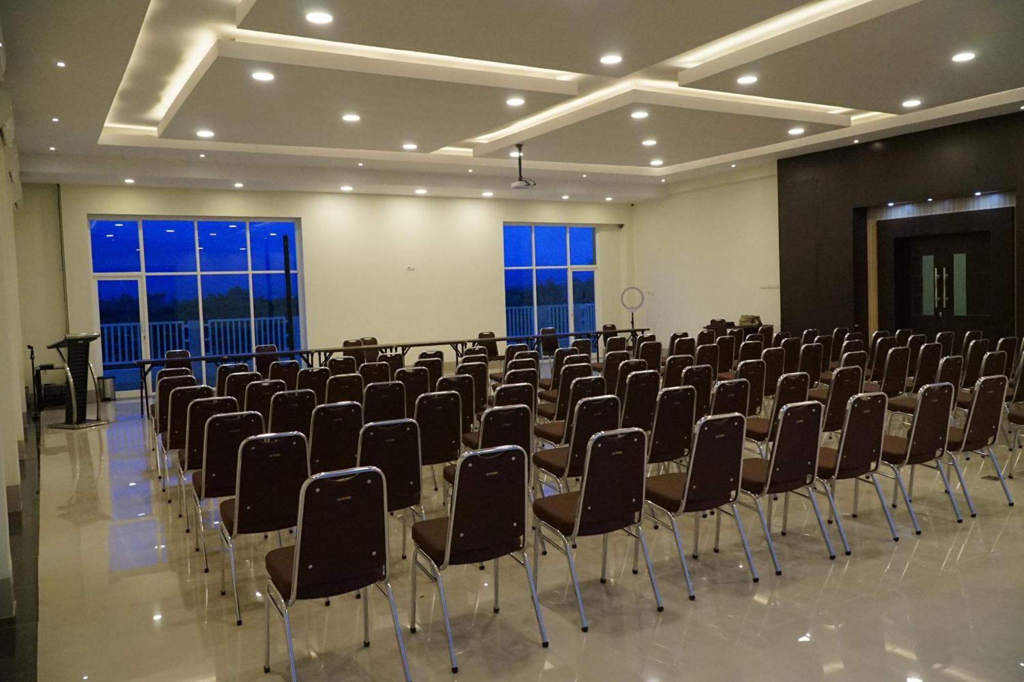 Kirei Hotel Bantaeng Εξωτερικό φωτογραφία