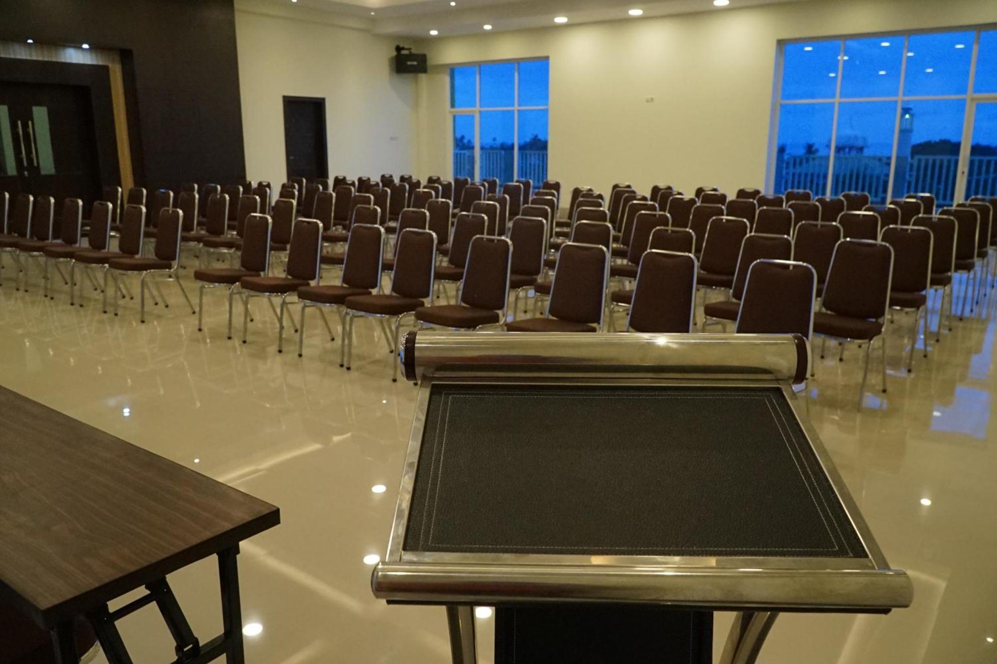 Kirei Hotel Bantaeng Εξωτερικό φωτογραφία