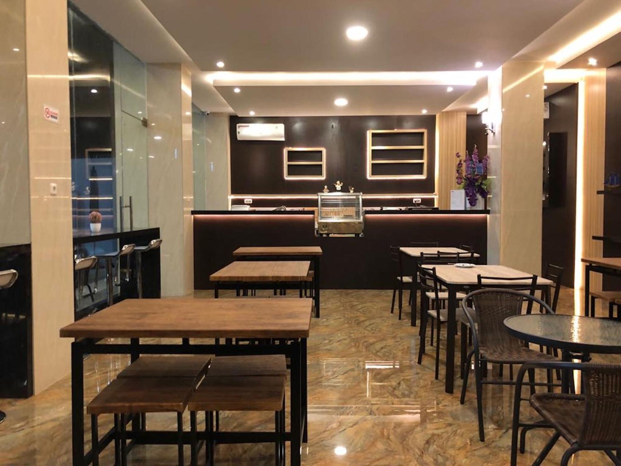 Kirei Hotel Bantaeng Εξωτερικό φωτογραφία